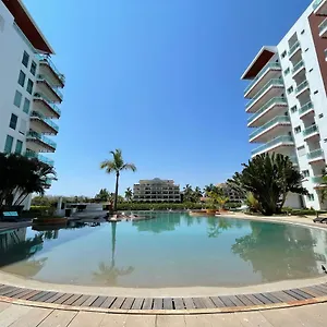 8014 Habitación Hotelera En Pacifika. Apartamento