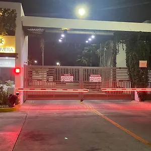 Casa Mazatlán, Alberca, Baño Y Clima En Cada Apartamento